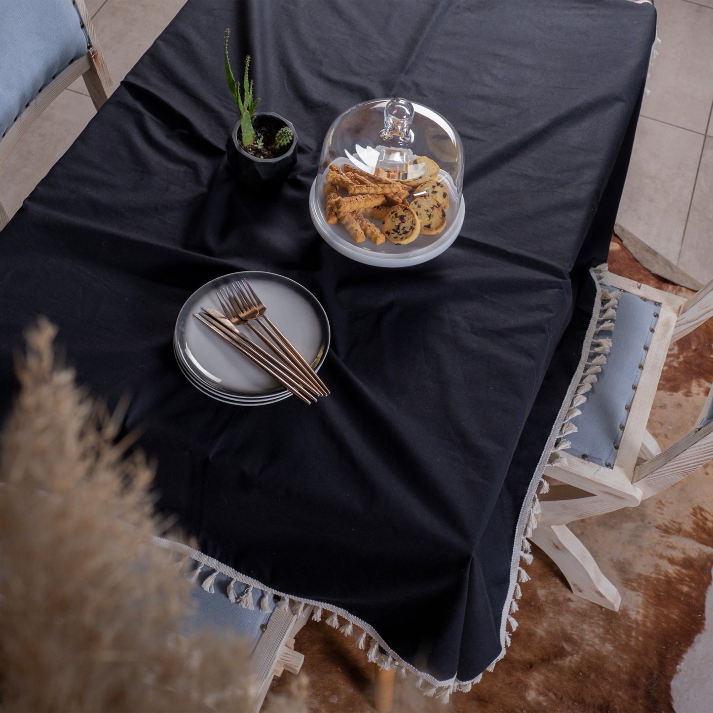 textile, tablecloth, table, cotton tablecloth, checkered tablecloth, kitchen linens, kithchen textile