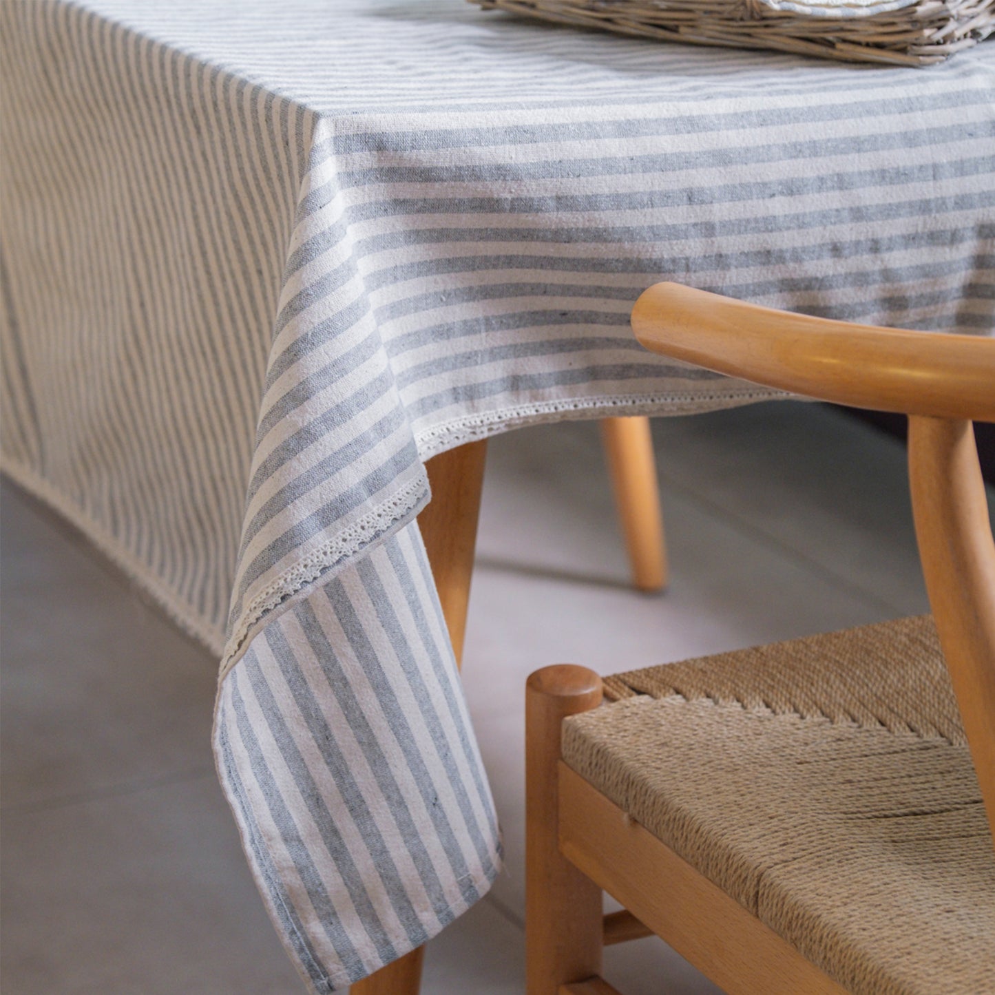 textile, tablecloth, table, cotton tablecloth, checkered tablecloth, kitchen linens, kithchen textile