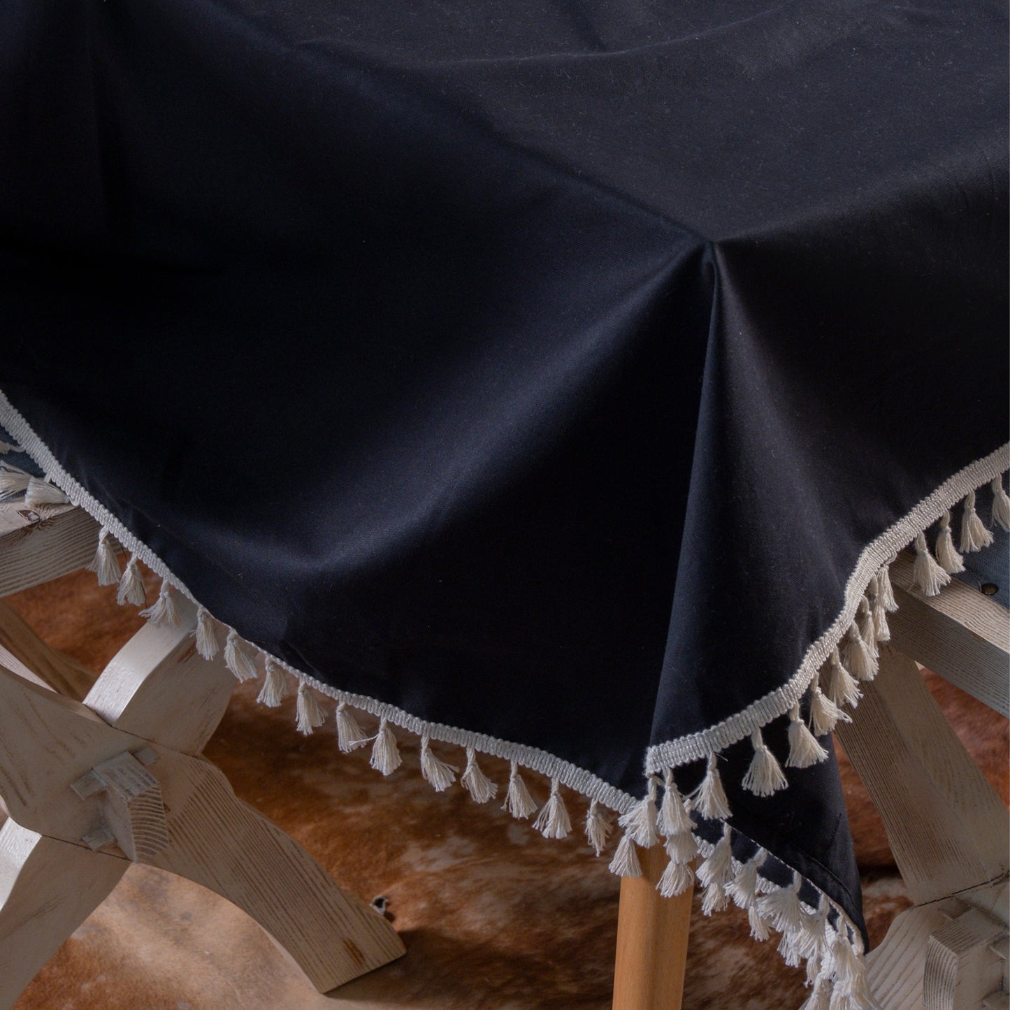 textile, tablecloth, table, cotton tablecloth, checkered tablecloth, kitchen linens, kithchen textile