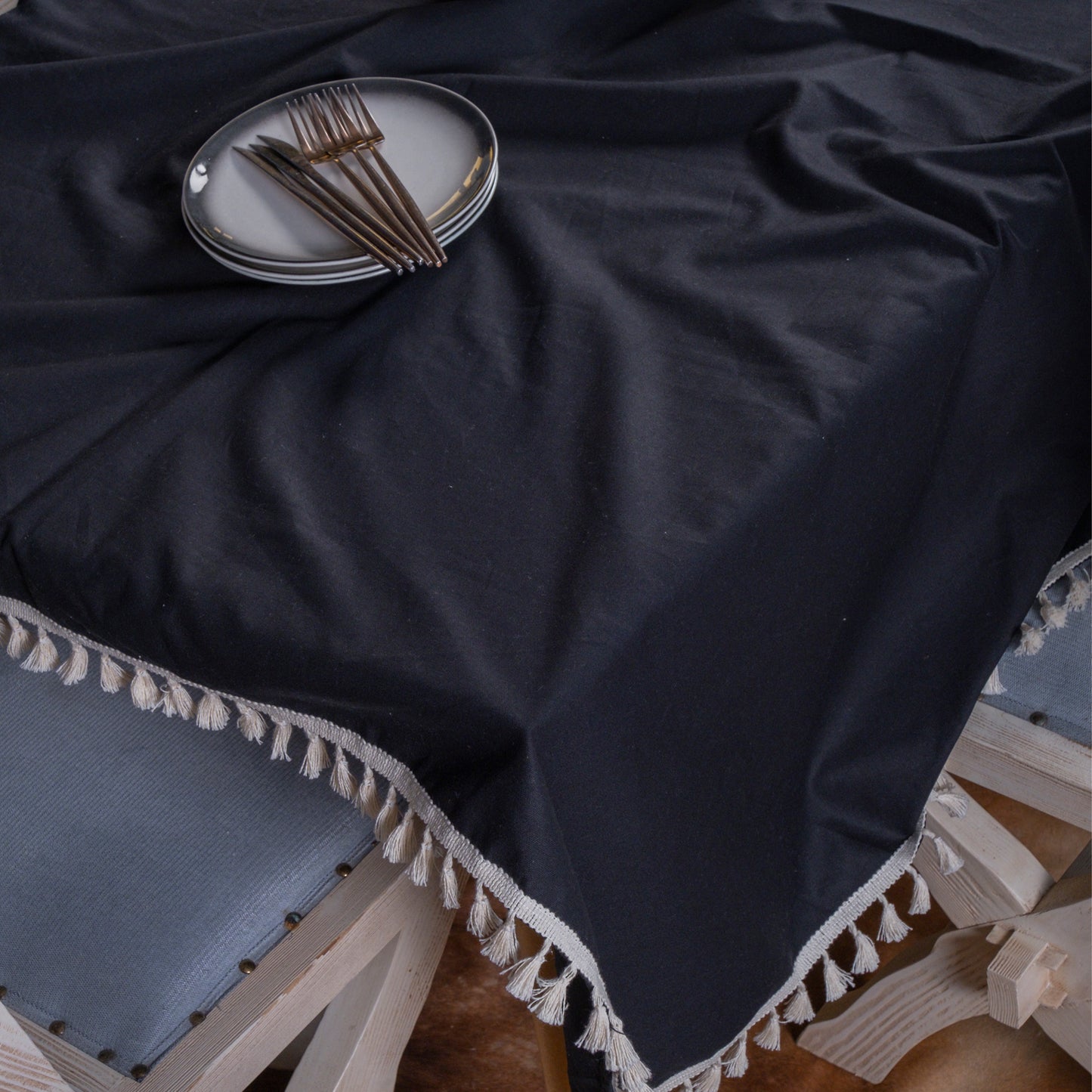 textile, tablecloth, table, cotton tablecloth, checkered tablecloth, kitchen linens, kithchen textile