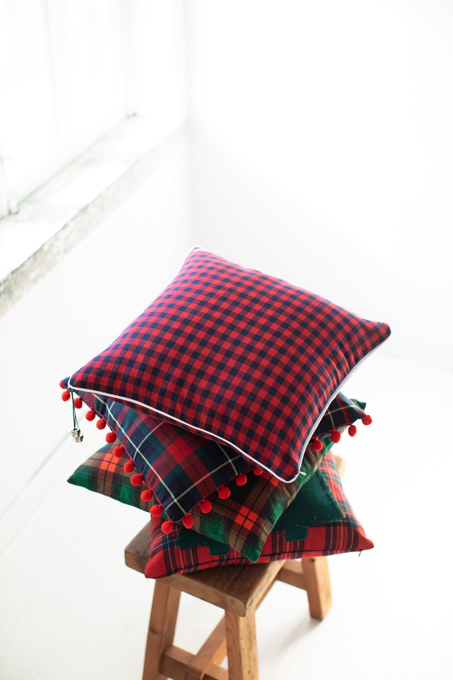 Christmas Themed Stylish Cushion Throw Pillow
