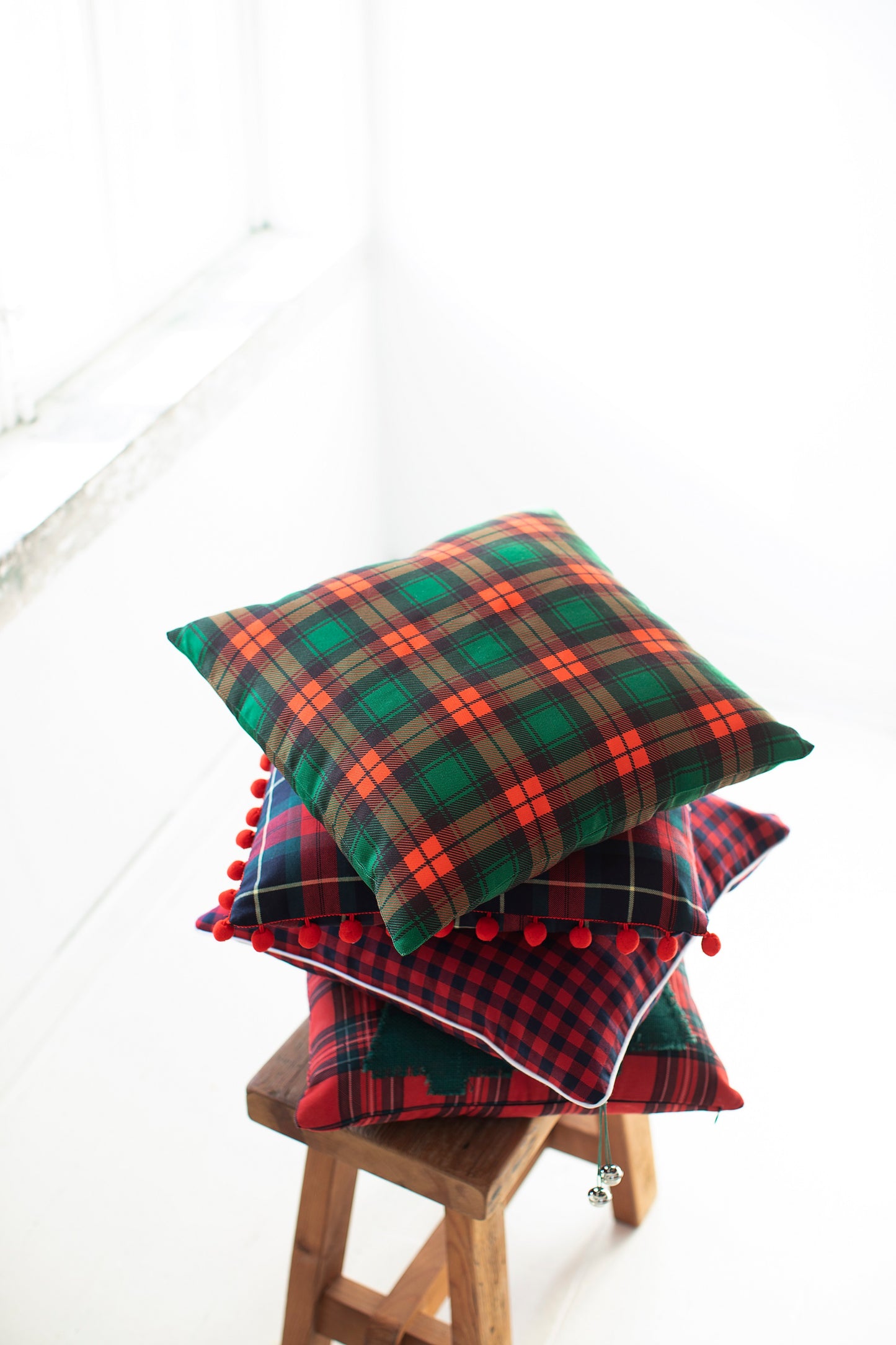 Christmas Themed Stylish Cushion Throw Pillow