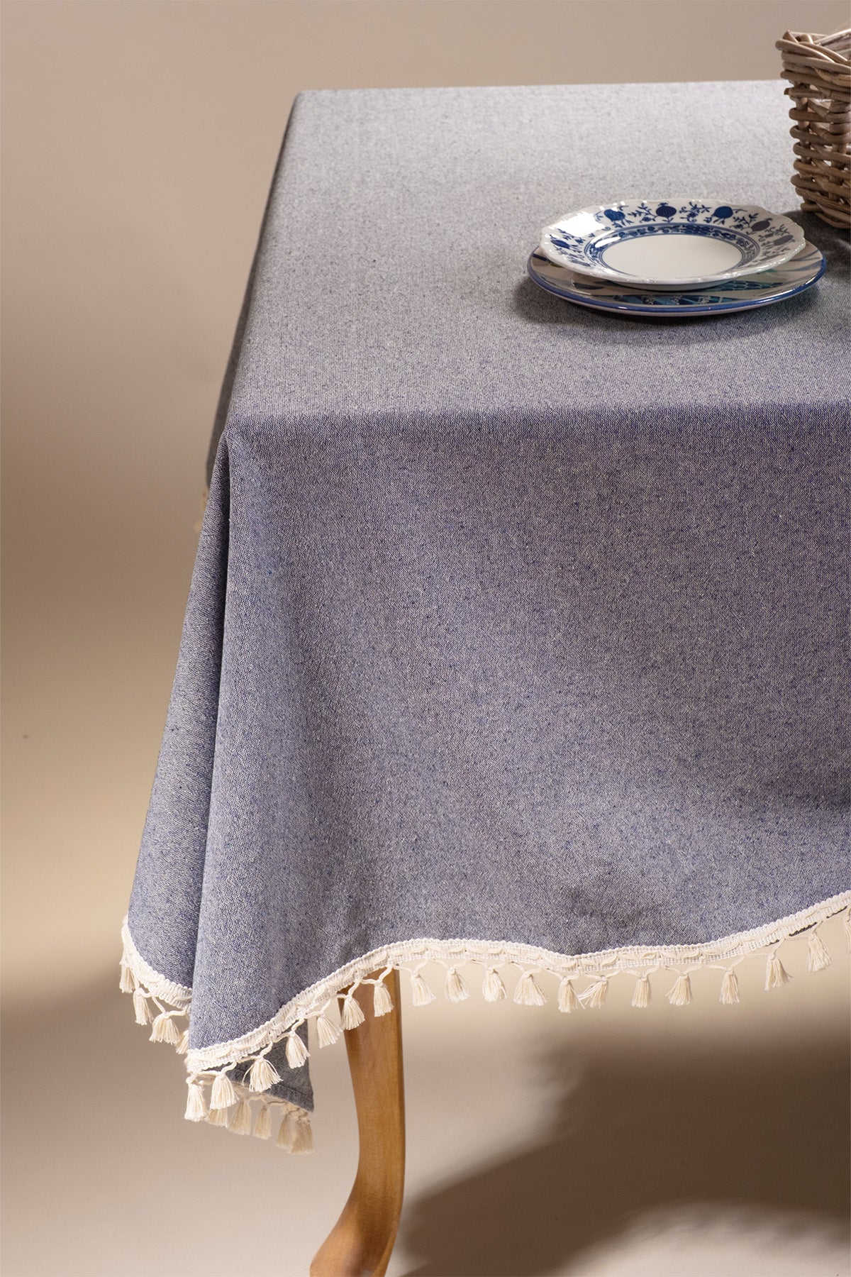 textile, tablecloth, table, cotton tablecloth, checkered tablecloth, kitchen linens, kithchen textile