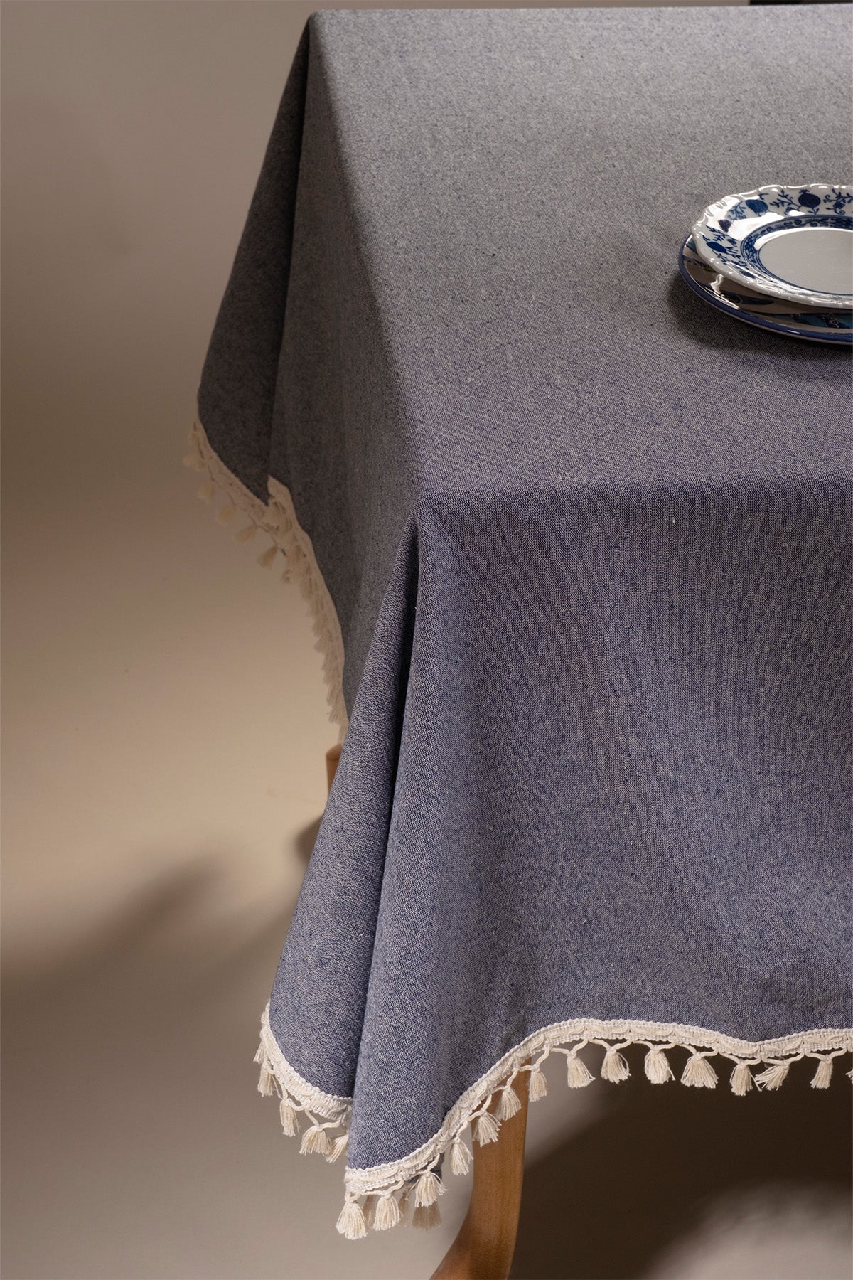 textile, tablecloth, table, cotton tablecloth, checkered tablecloth, kitchen linens, kithchen textile