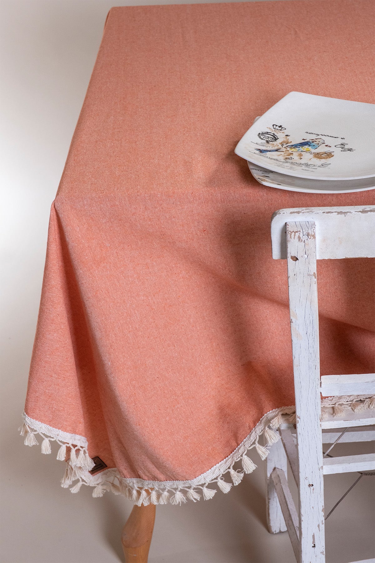 textile, tablecloth, table, cotton tablecloth, checkered tablecloth, kitchen linens, kithchen textile