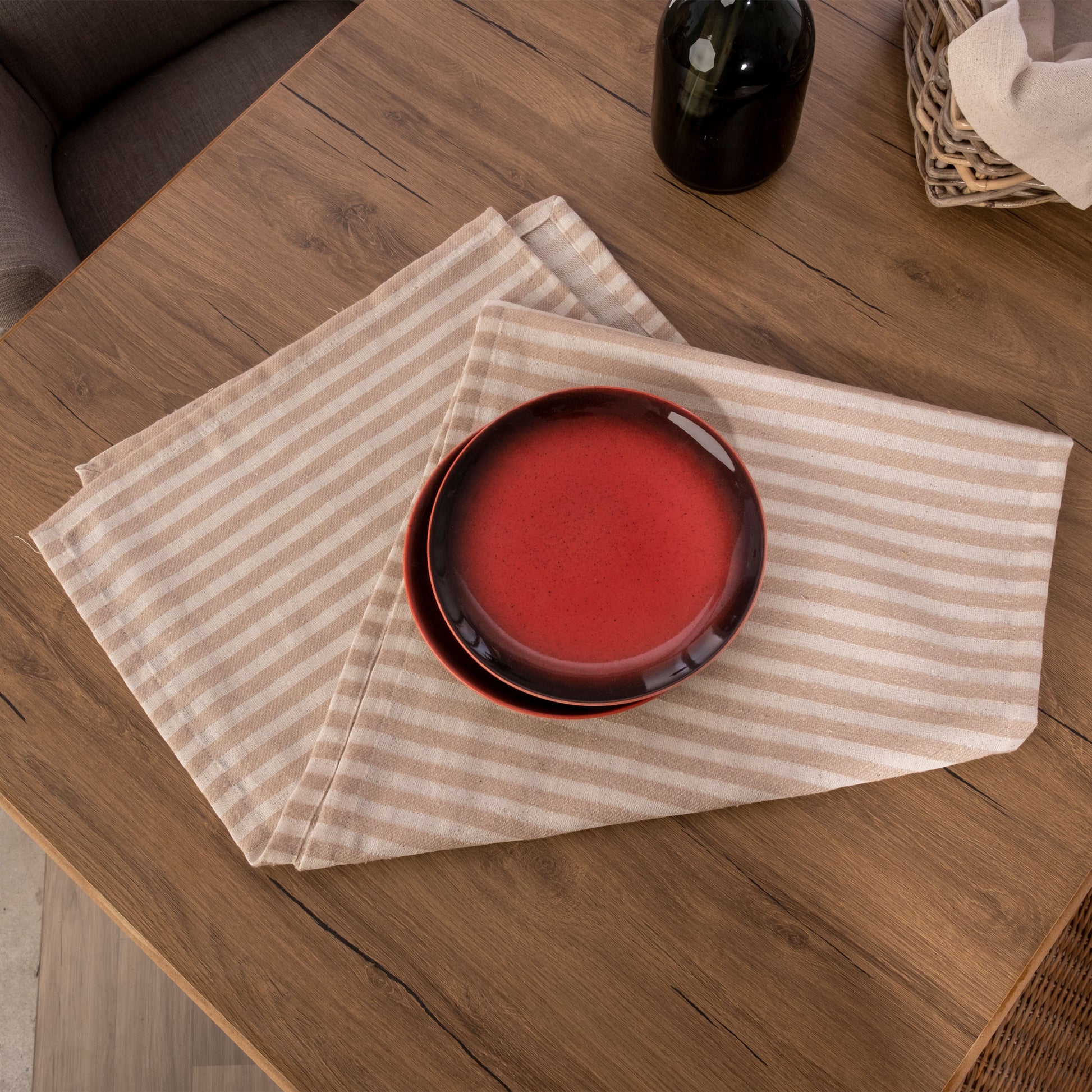 tablecloth, table runner, runners, kitchen linens, kithchen textile, pompom edge