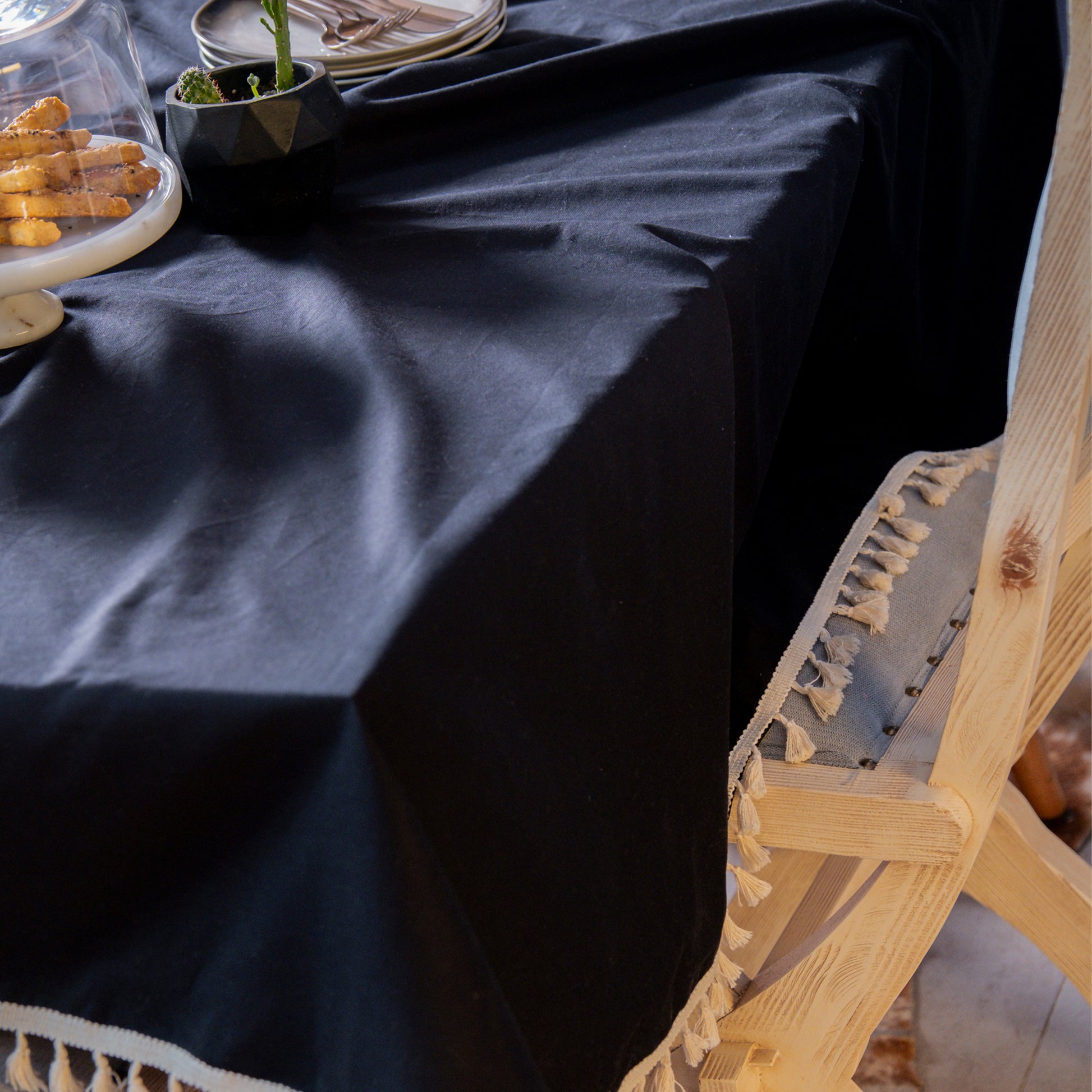 textile, tablecloth, table, cotton tablecloth, checkered tablecloth, kitchen linens, kithchen textile