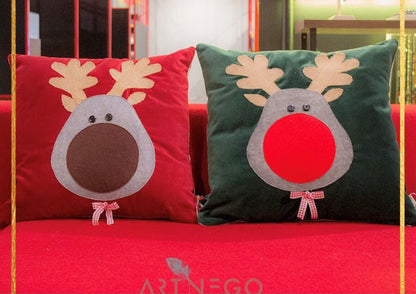 Christmas Themed Deer Inlaid Cushion Throw Pillow
